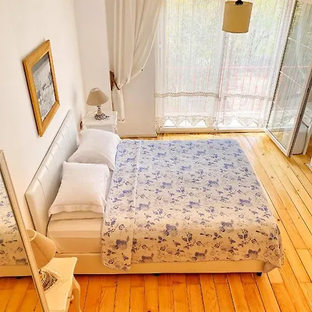 Pervin Hanim Konagi * Alaçatı