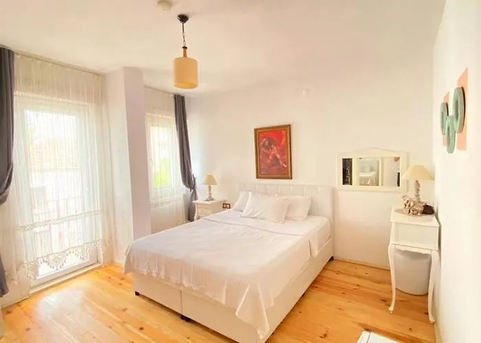 Pervin Hanım Konağı Otel Alaçatı