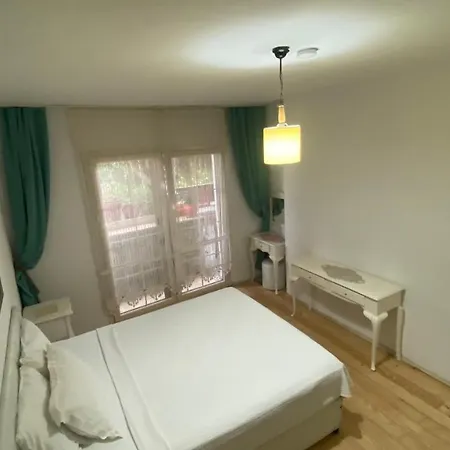 Pervin Hanim Konagi *